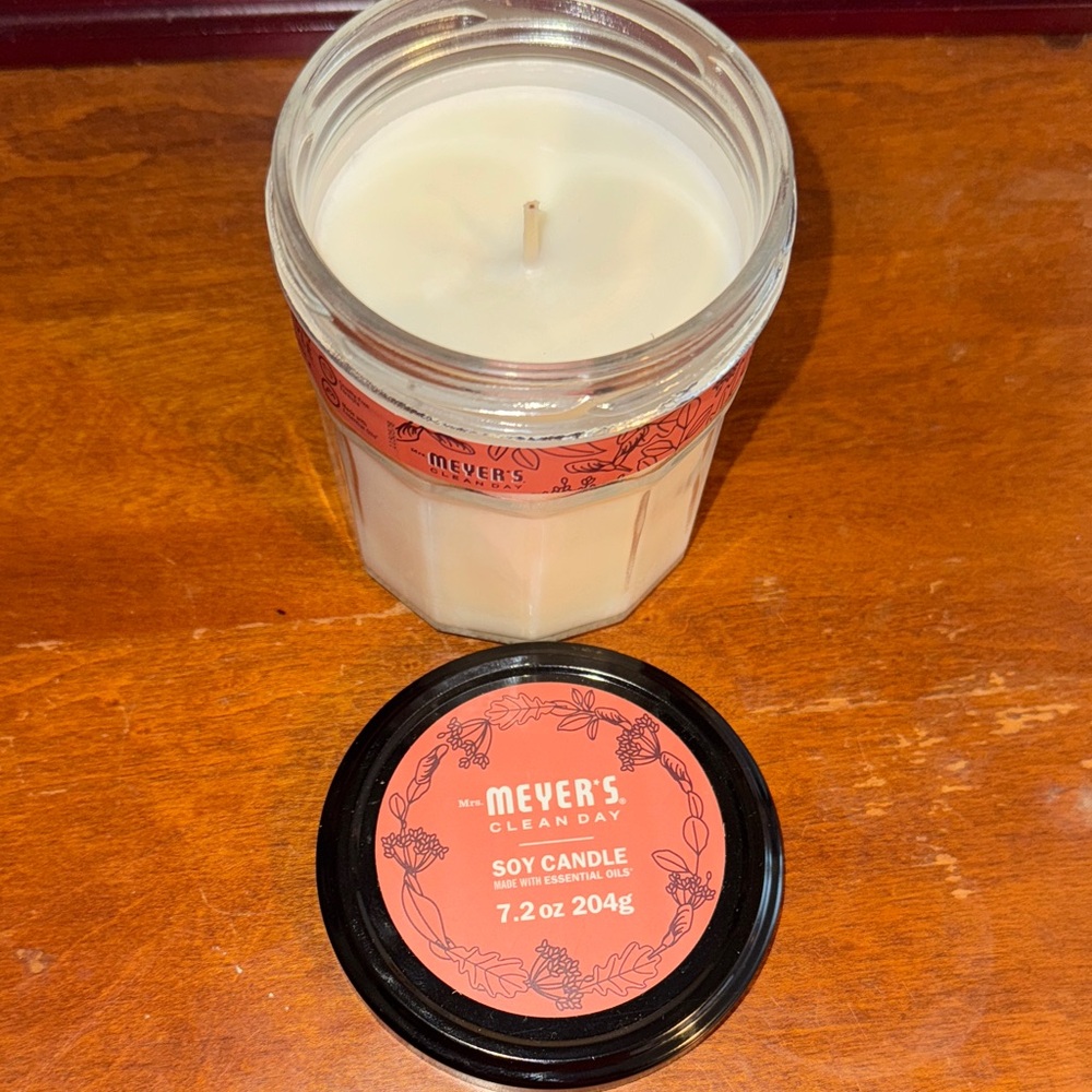 Soy Candle - Coral Label White Wax